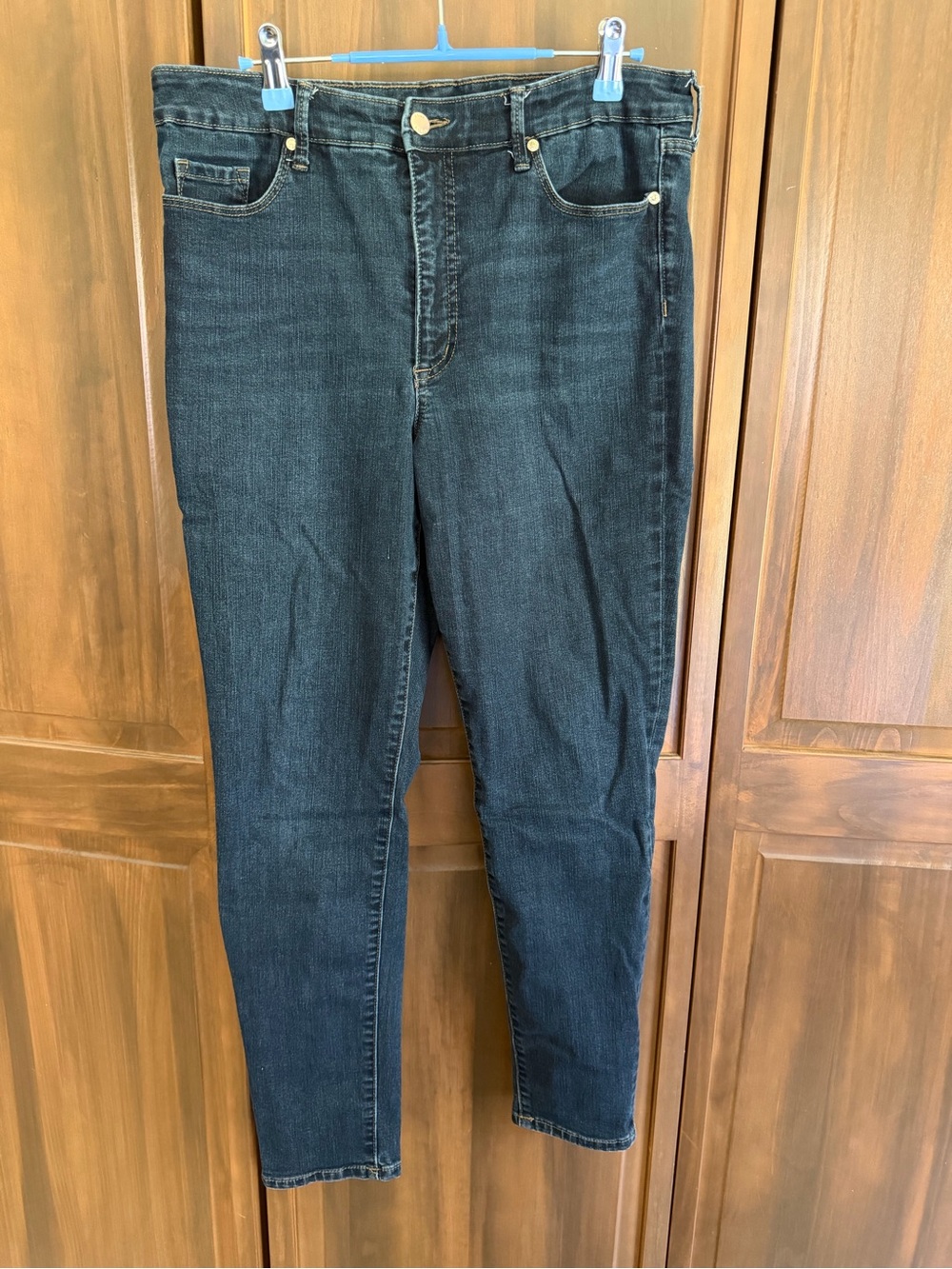 Women’s High-Rise Black Jeans - Classic Slim Fit